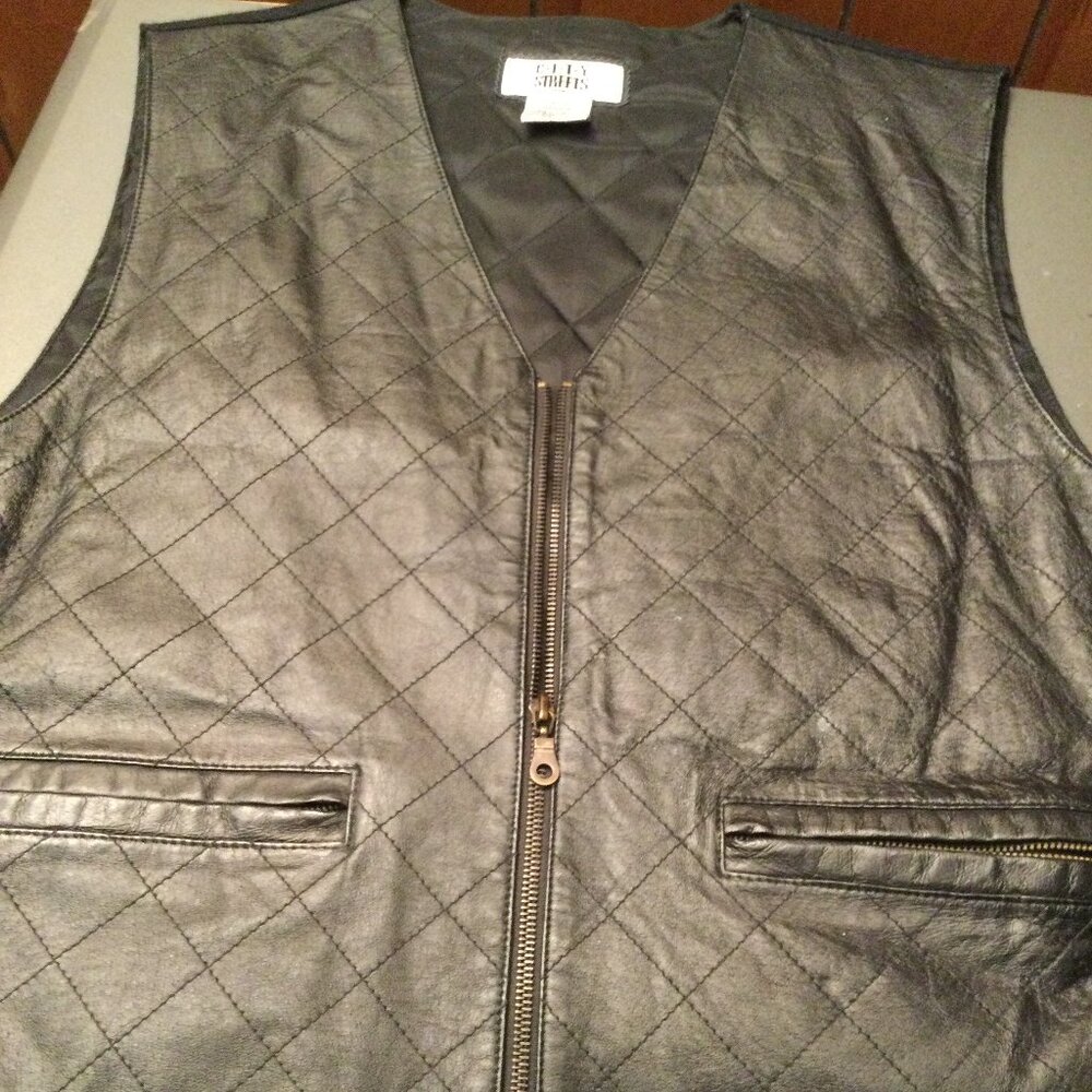 City Streets Diamond Stitching Leather & Wool Vest Ladies Large Grande used